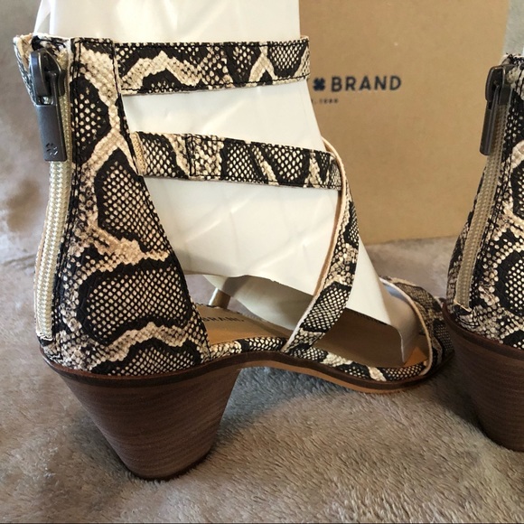 Lucky Brand 🍀 Women’s High Heels - Picture 9 of 12
